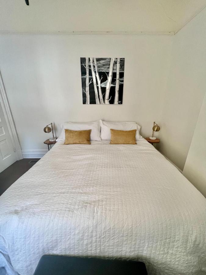 The Woodbridge House Hotel Kingsville Bagian luar foto
